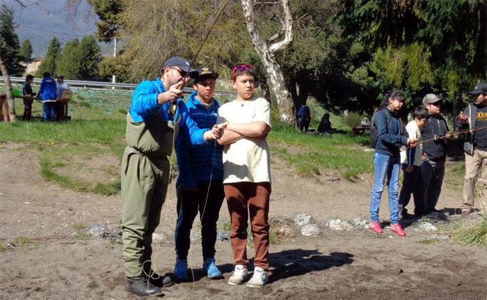 La Asociacin Gremial de Guas de Pesca de la Patagonia lanza temporada 2014-2015