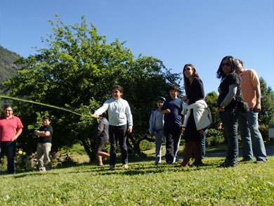Lanzamiento de la campaa "Sultalo"  con Brian O'Keefe  y April Vokey en Chollinco, Llifen, sur de Chile.