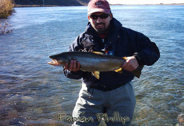 Flotar el Ro Limay