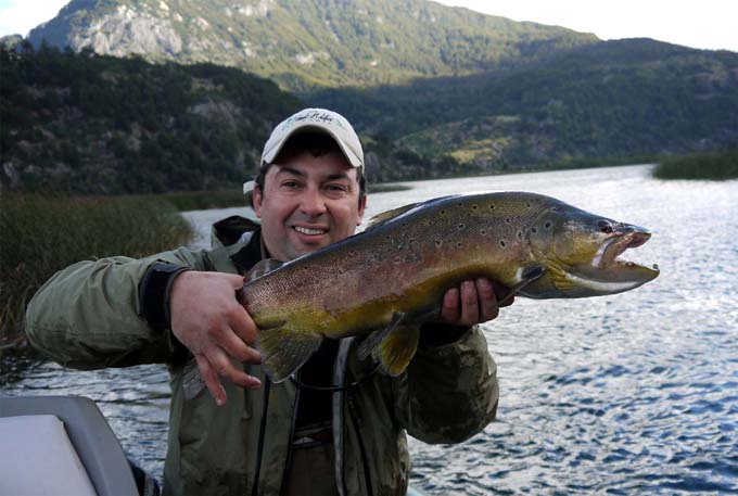 Pesca a la Vista (Sight Fishing) - Magic Waters Patagonia
