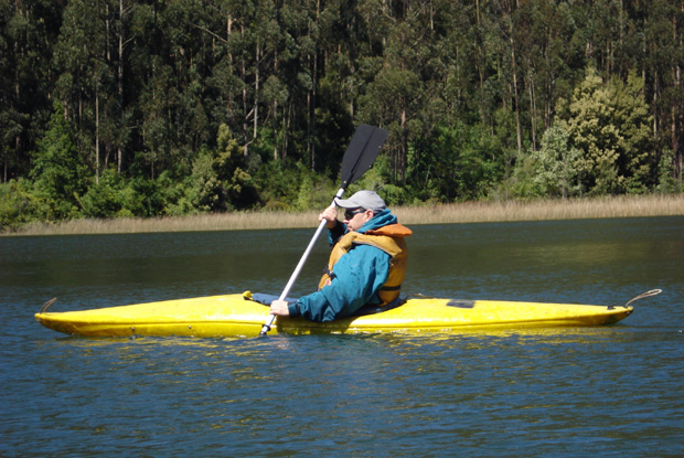 Ricardo Ordoez en una travesa  las aguas cercanas a Valdivia