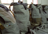 Upcycling: Waders de Pesca se Transforman en Mochilas.