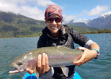 Una Pescadora en la Carretera Austral en Chile