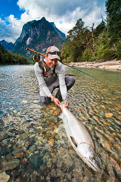 El regreso a los ros salmoneros de Chile