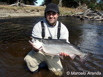 Expedicin binacional de aventuras y pesca: Ushuaia / Isla Riesco