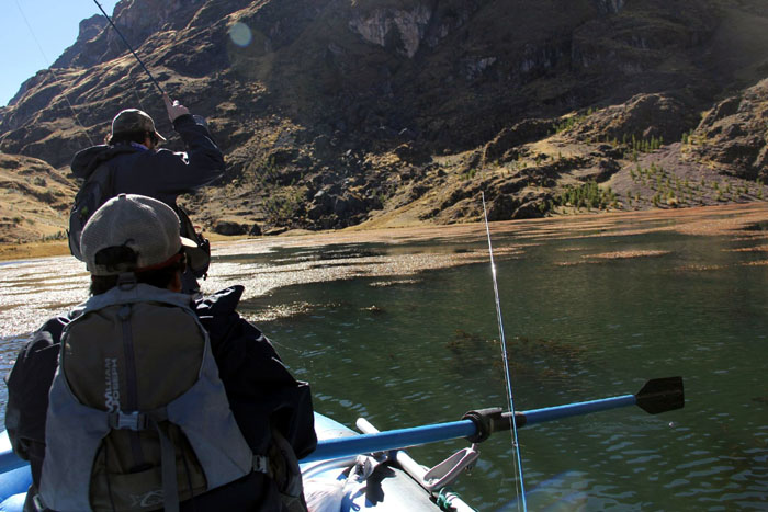 Laguna Pachar Cocha, Chumpe - Per