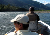 Trespiedras Fly Fishing Patagonia: Río Petrohue, refugio de truchas y salmones migratorios.