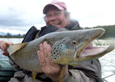 La incombustible Magia de la Pesca en Tierra del Fuego.